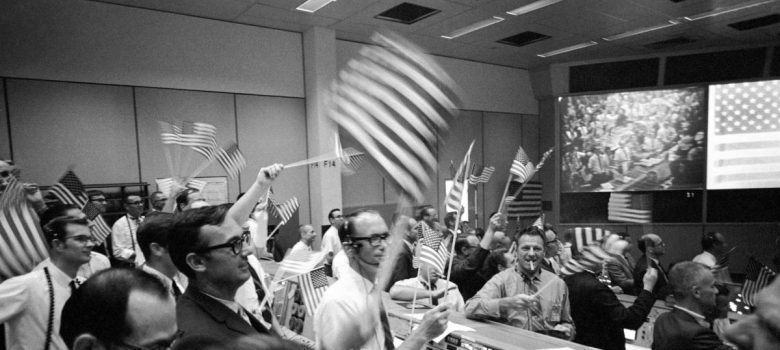 Memukul Buku: Bagaimana NASA membantu JFK membangun 'Nation of Immigrants'